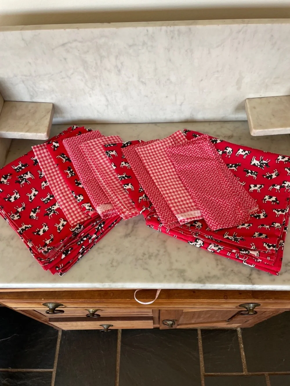 VINTAGE Red Cow Print Tablecloth (2) and Napkin (8) Set